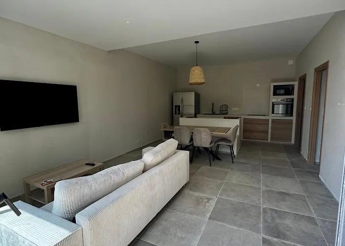 Appartement Rez-de-villa 65m2 *